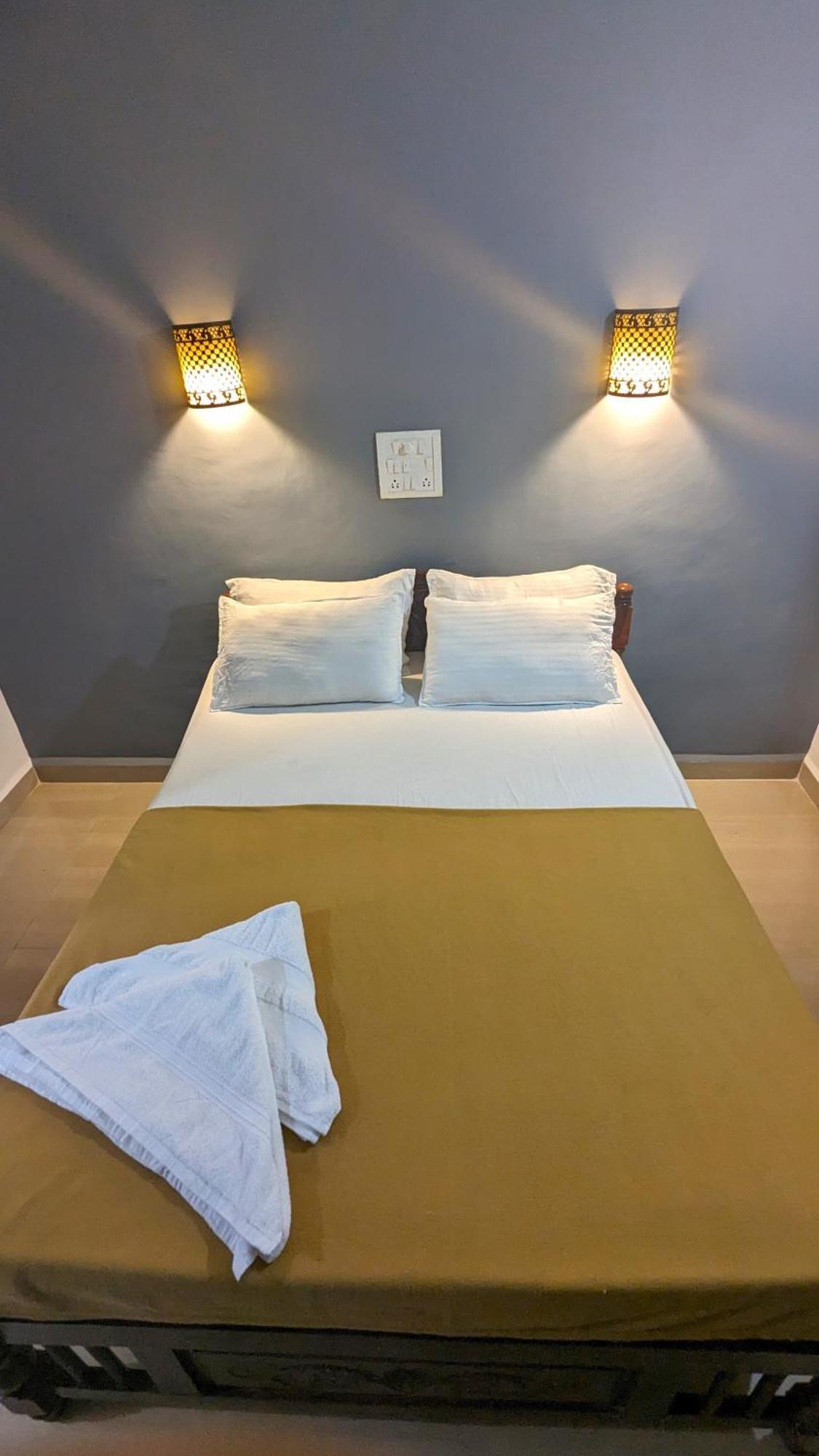 Santana Guest House Agonda Exterior photo